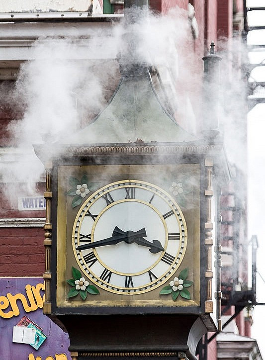 Steam Clock2