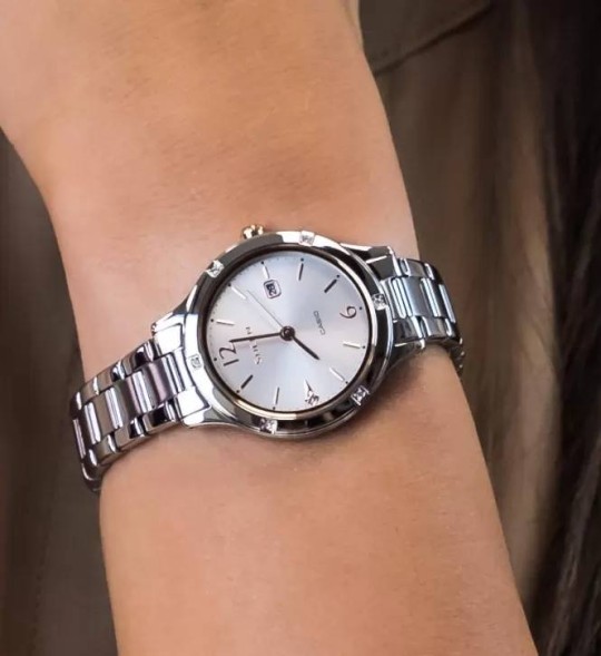 Часы Casio SHE-4533D-7A