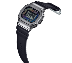 Casio GM-5600BRW-1E