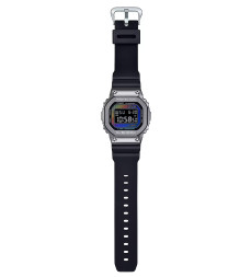 Casio GM-5600BRW-1E
