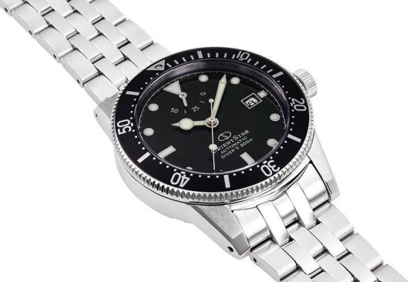 Часы Orient RE-AU0601B