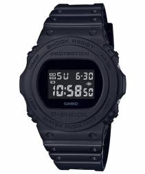 CASIO DW-5750E-1B