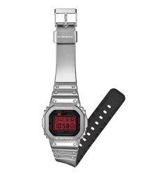 Casio GM-5600YRA-8E