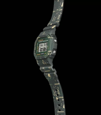 Наручные часы Casio DWE-5600CC-3E