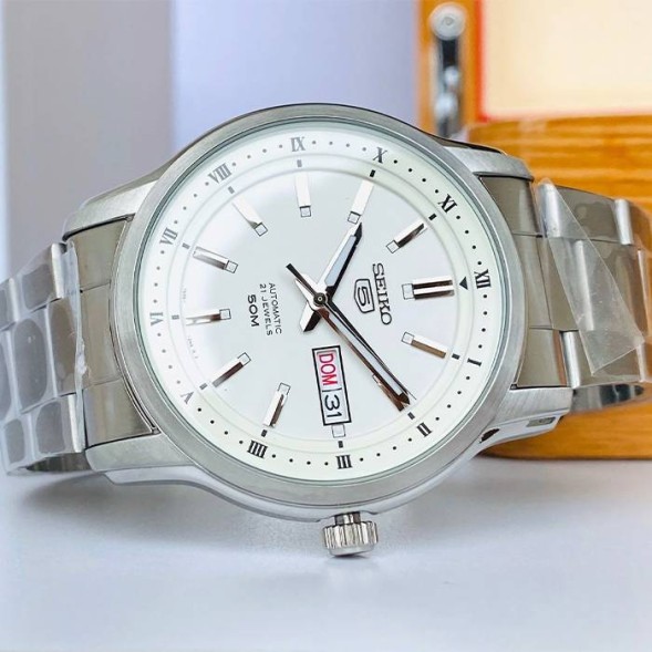 Часы Seiko SNKP09K1