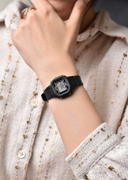 Часы Casio LA-20WH-1A