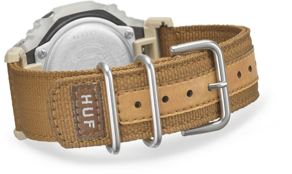 Часы Casio GA-2100HUF-5A