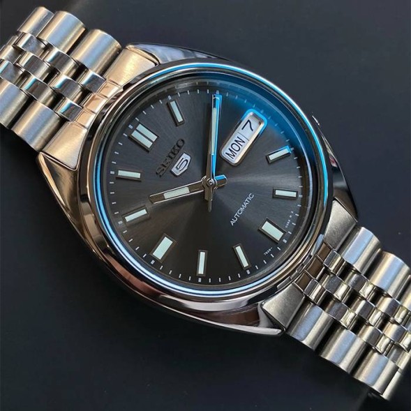 Часы Seiko SNXS79J1