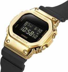 Casio GM-5600G-9E