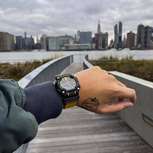 Часы Casio GA-900A-1A9