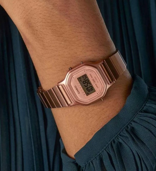 Часы Casio LA-11WR-5A