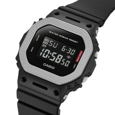 Часы Casio GM-5600BM-1E