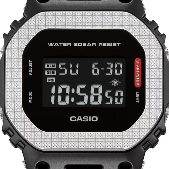 Casio GM-5600BM-1E
