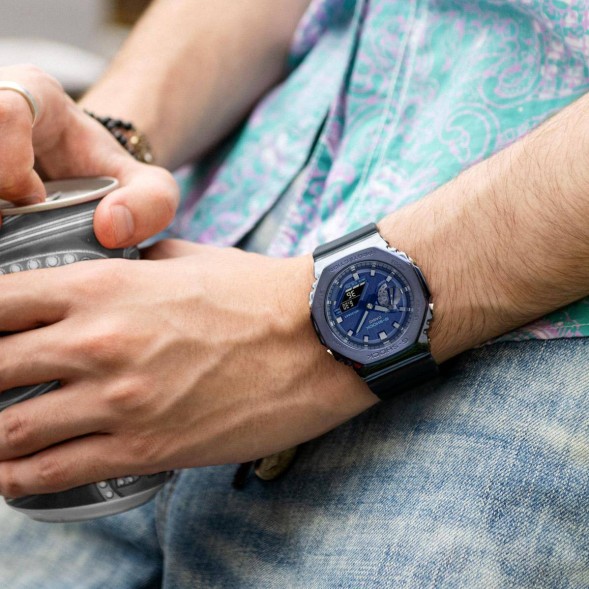 Часы Casio GM-2100N-2A