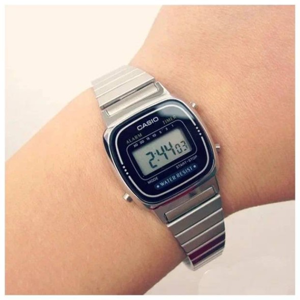 Часы Casio LA-670WA-1