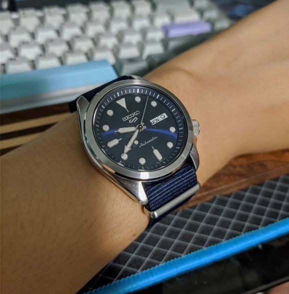 Часы Seiko SRPE63K1