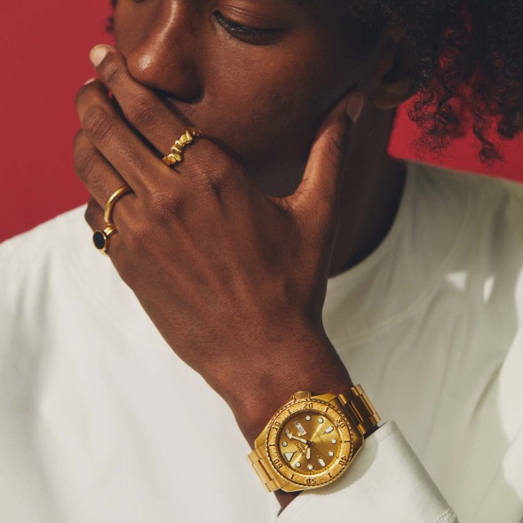 Часы Seiko SRPE74K1