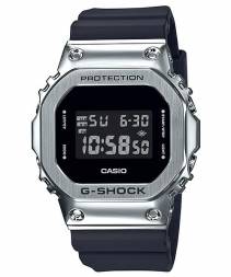 Casio GM-5600-1E