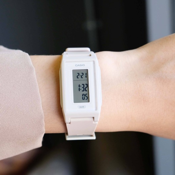 Часы Casio LF-10WH-4D