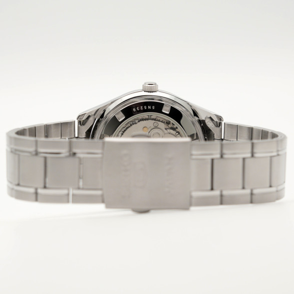 Часы Seiko SNKP21J1