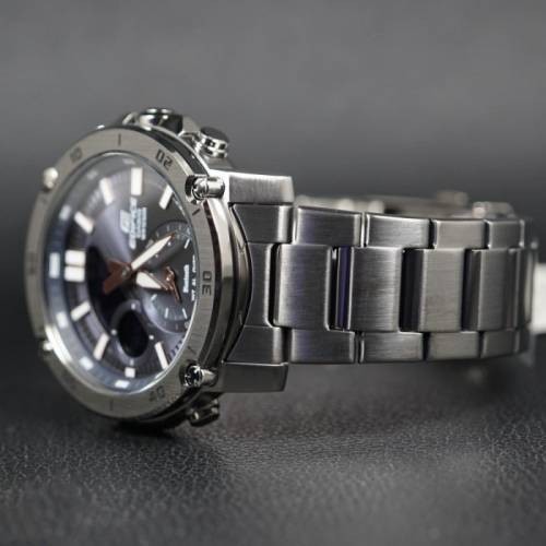 Часы Casio ECB-20DC-1A