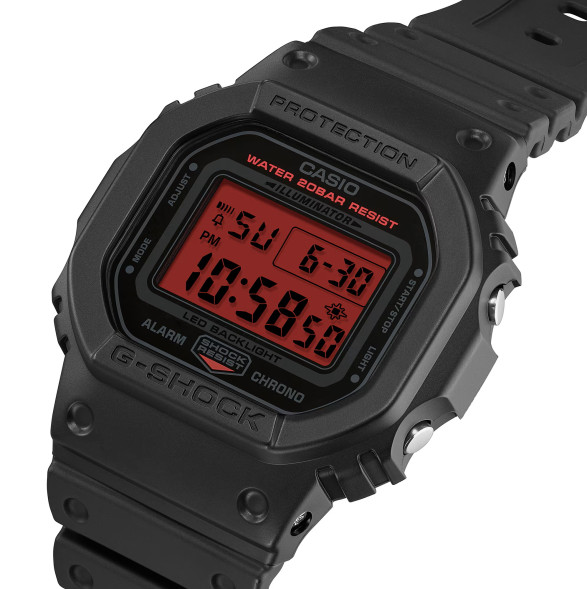 Casio DW-5600BBR-1E