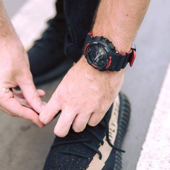 Часы Casio GA-110HR-1A