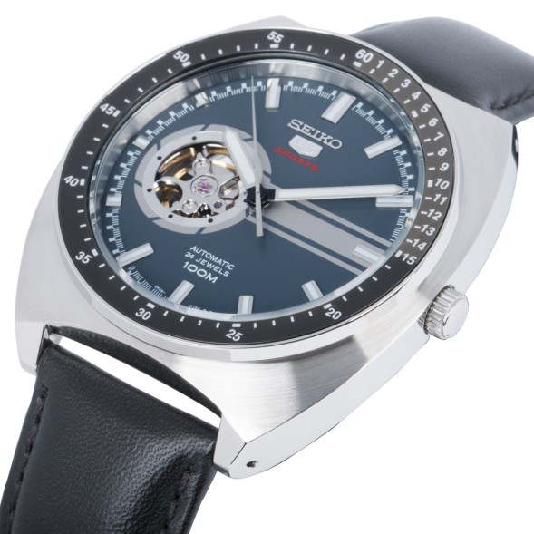 Часы Seiko SSA335K1