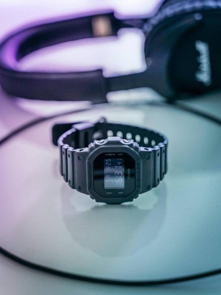 Часы Casio DW-5600UBB-1E