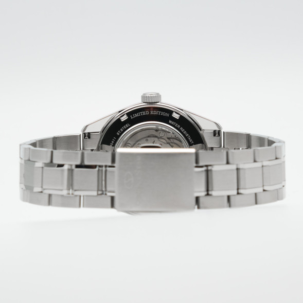 Часы Orient RE-AV0132L