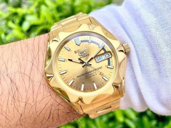 Часы Seiko SNZ450J1