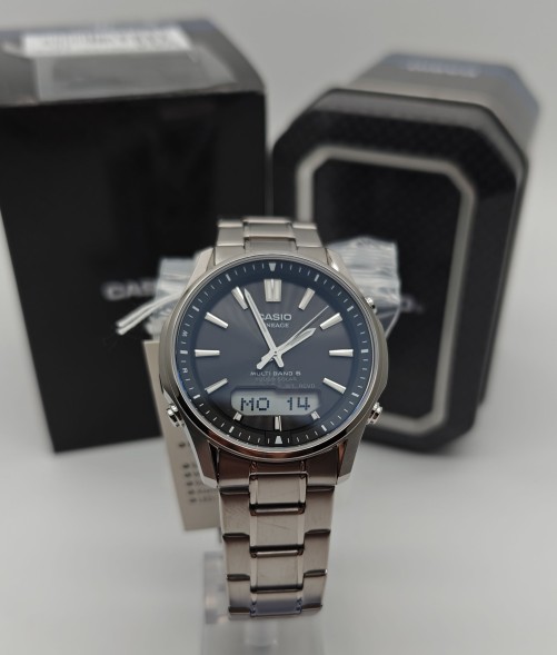 Часы Casio LCW-M100TSE-1A