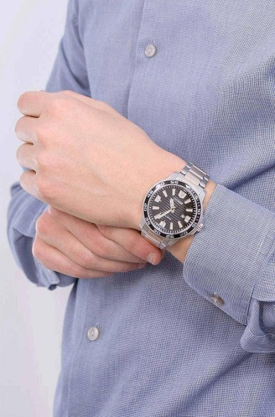 Часы Citizen AW1524-84E