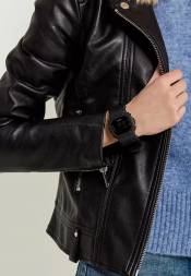 Casio DW-5600BBN-1