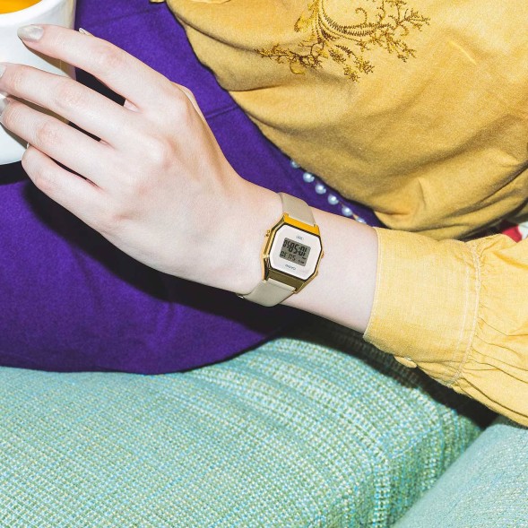 Часы Casio LA-680WEGL-5D