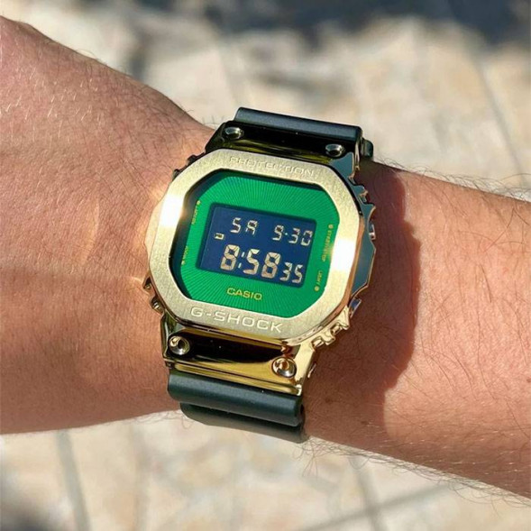 Часы Casio GM-5600CL-3E