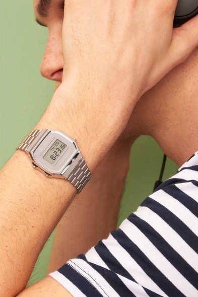 Часы Casio A-1000D-7E