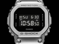 Casio GM-5600U-1E