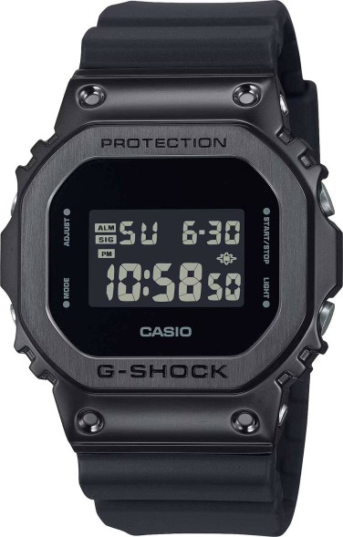 Часы Casio GM-5600UB-1E